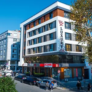 Luxury Life Hotel
